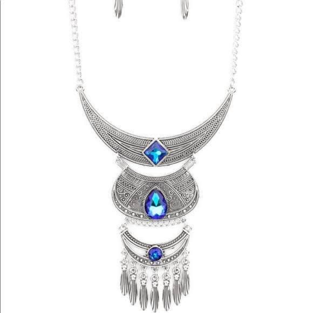 Elegant Silver and Blue Iridecent Statement Necklace